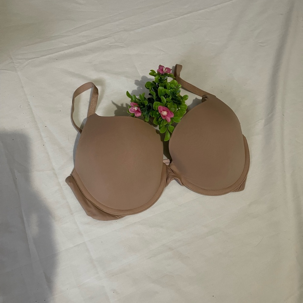 Victoria's Secret Tan Bra Padded and Support 32DD